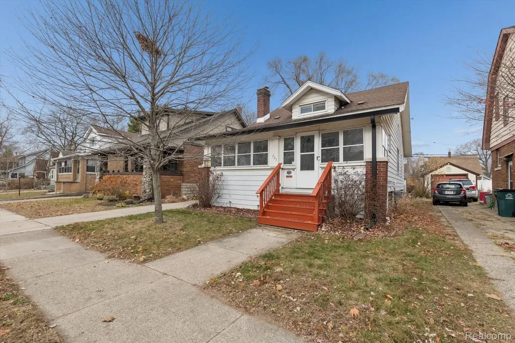 265 E Lewiston Avenue Ferndale City MI 48220