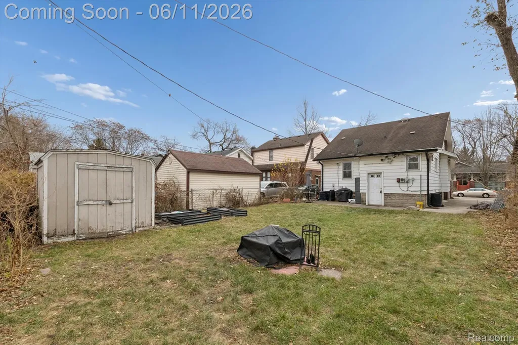 265 E Lewiston Avenue Ferndale City MI 48220