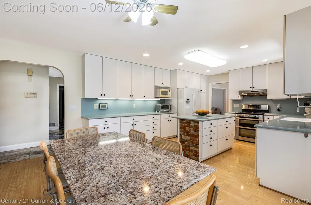 31259 Applewood Lane Farmington Hills City MI 48331