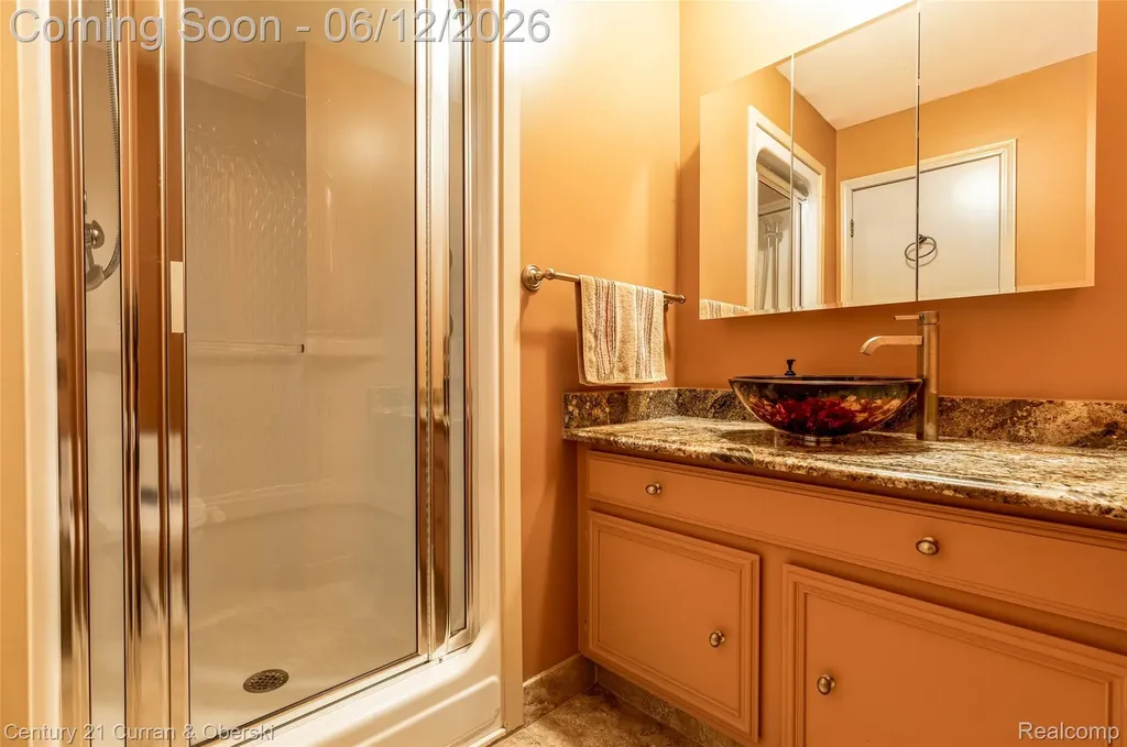 31259 Applewood Lane Farmington Hills City MI 48331