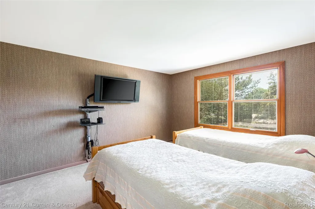 31259 Applewood Lane Farmington Hills City MI 48331