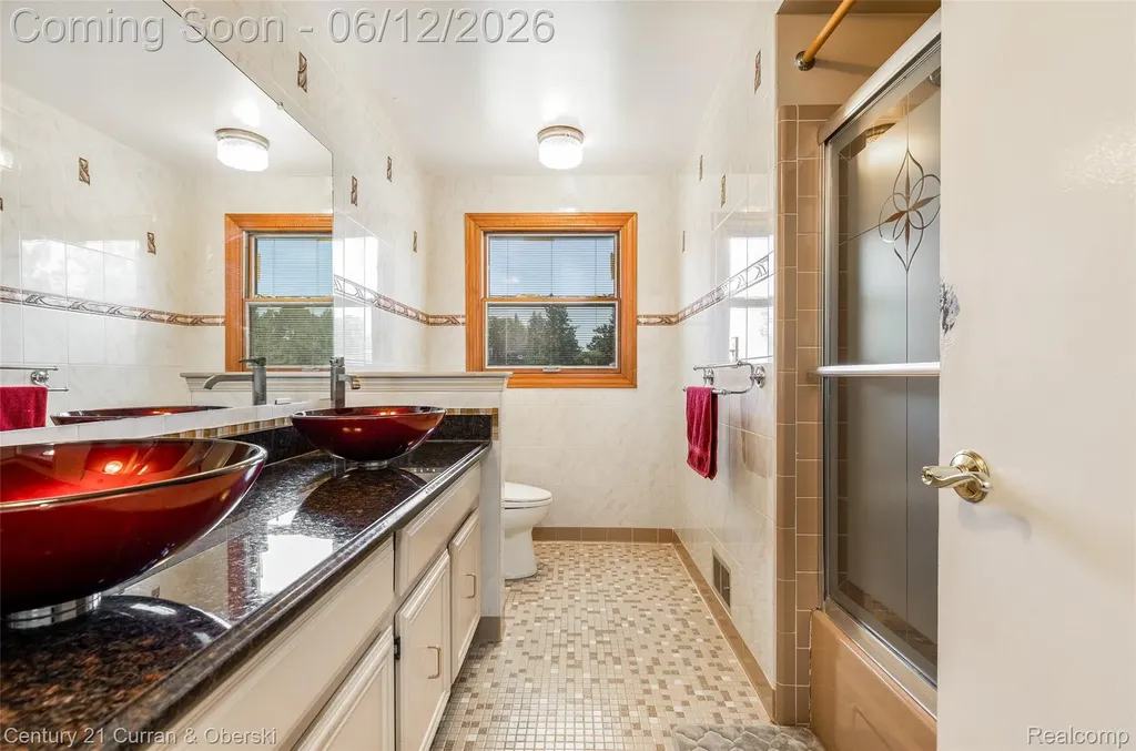 31259 Applewood Lane Farmington Hills City MI 48331