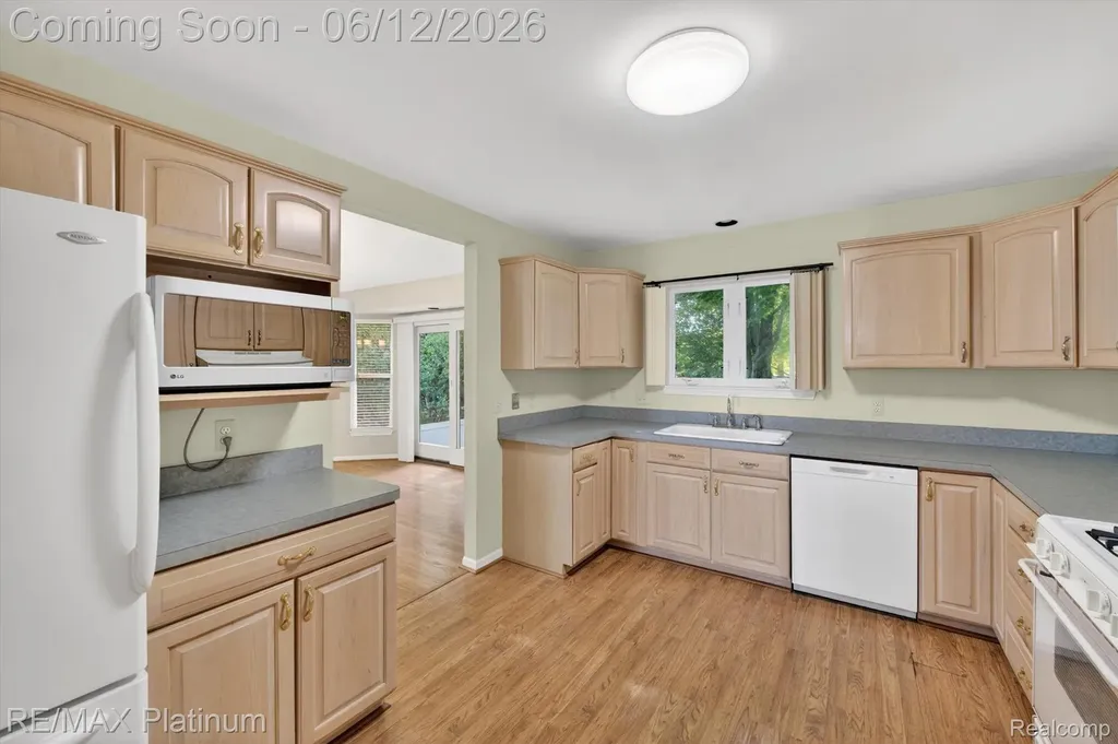 318 N 5th Street Brighton City MI 48116