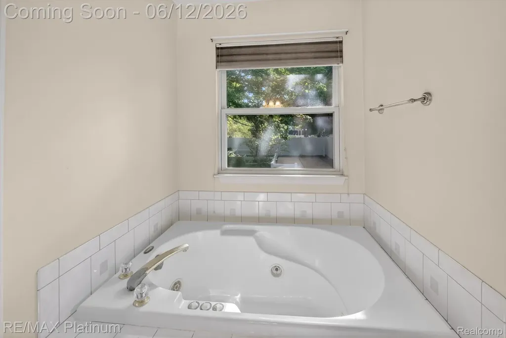 318 N 5th Street Brighton City MI 48116