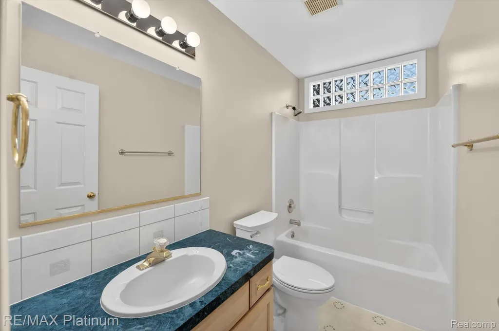 318 N 5th Street Brighton City MI 48116