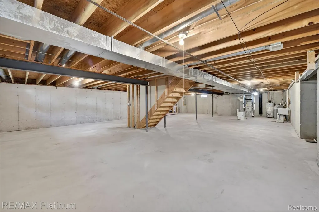 318 N 5th Street Brighton City MI 48116