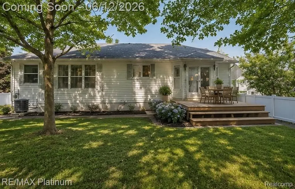 318 N 5th Street Brighton City MI 48116