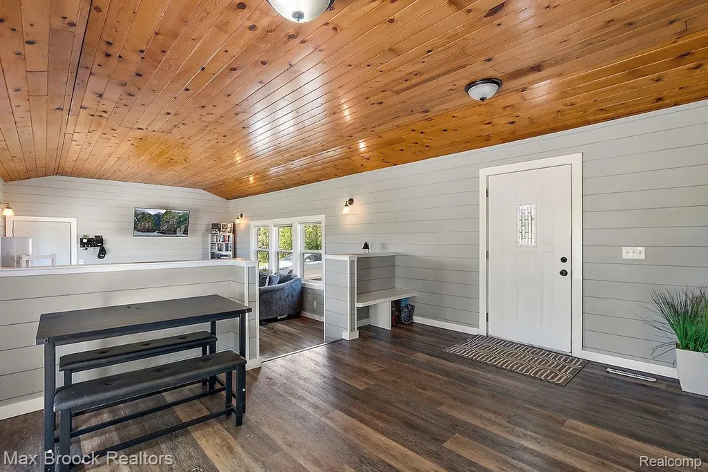 8580 Silver Creek Road Whitehall Township MI 49461