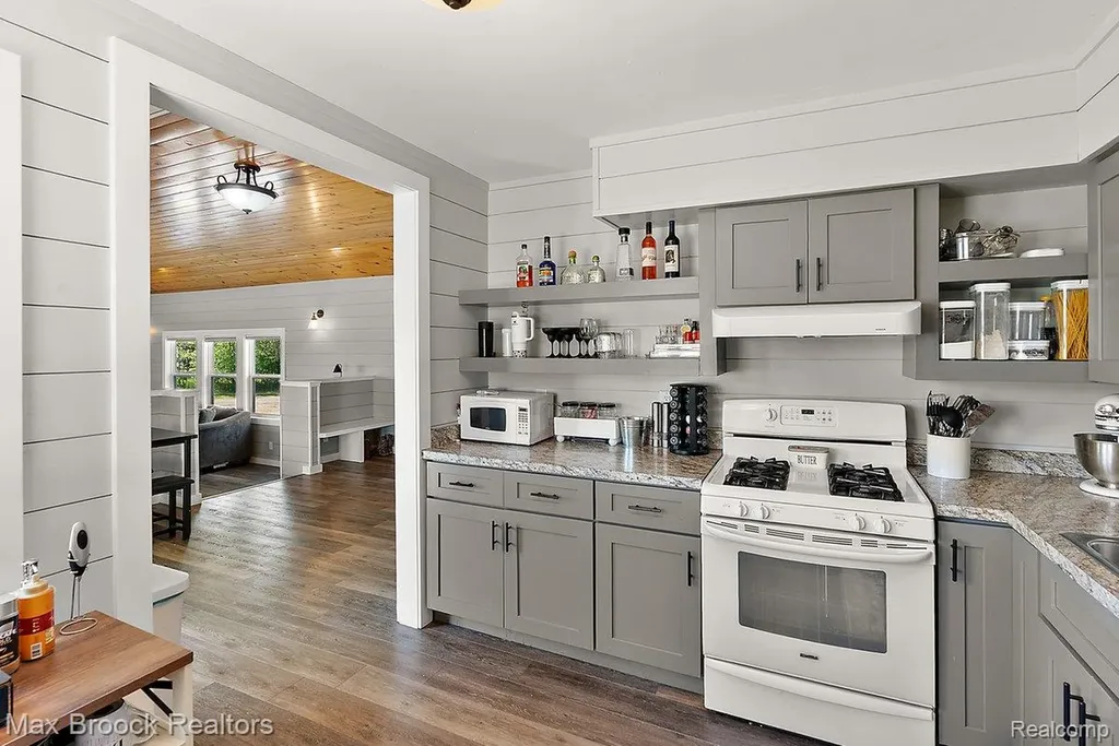 8580 Silver Creek Road Whitehall Township MI 49461