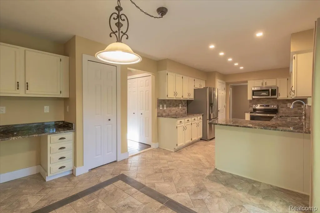 5736 Shannon Lane Independence Charter Township MI 48348