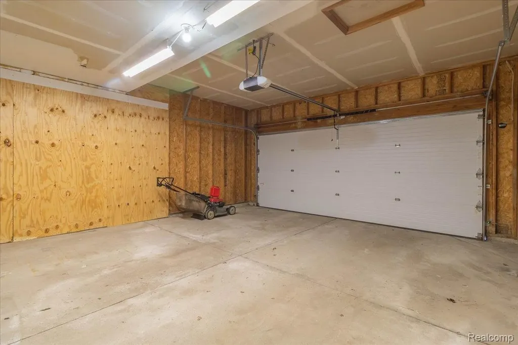 5736 Shannon Lane Independence Charter Township MI 48348