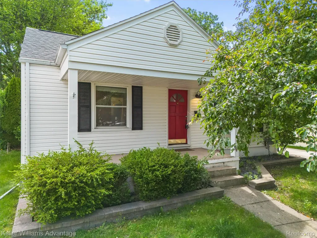 617 S Edgeworth Avenue Royal Oak City MI 48067