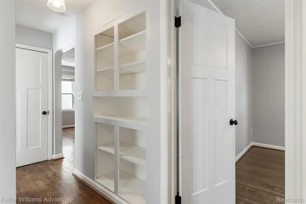 617 S Edgeworth Avenue Royal Oak City MI 48067