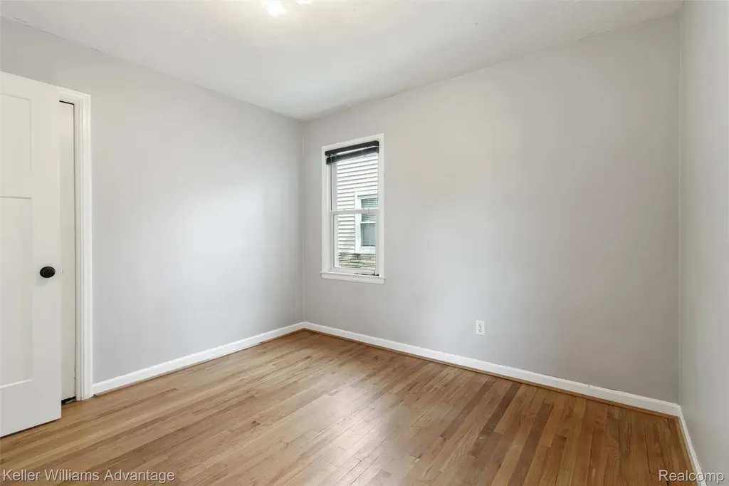 617 S Edgeworth Avenue Royal Oak City MI 48067