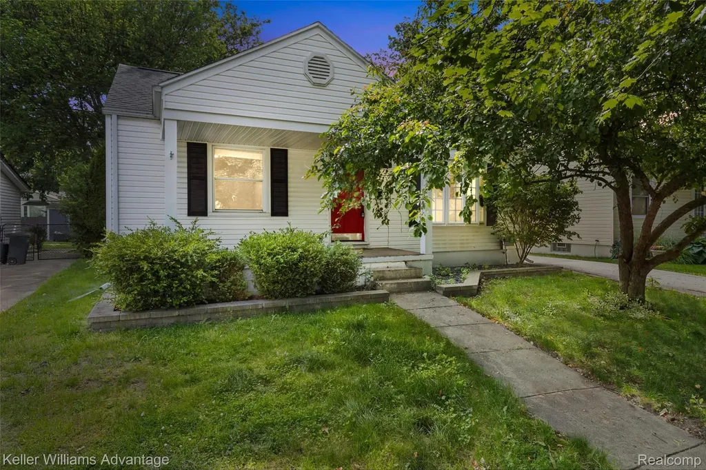 617 S Edgeworth Avenue Royal Oak City MI 48067