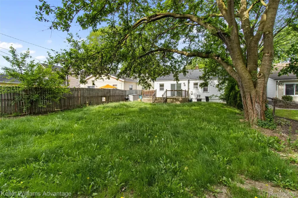 617 S Edgeworth Avenue Royal Oak City MI 48067