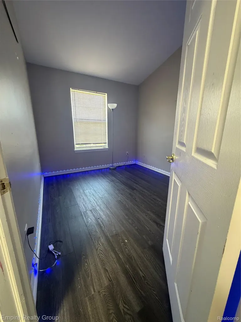 590 Thornhill Court Belleville City MI 48111
