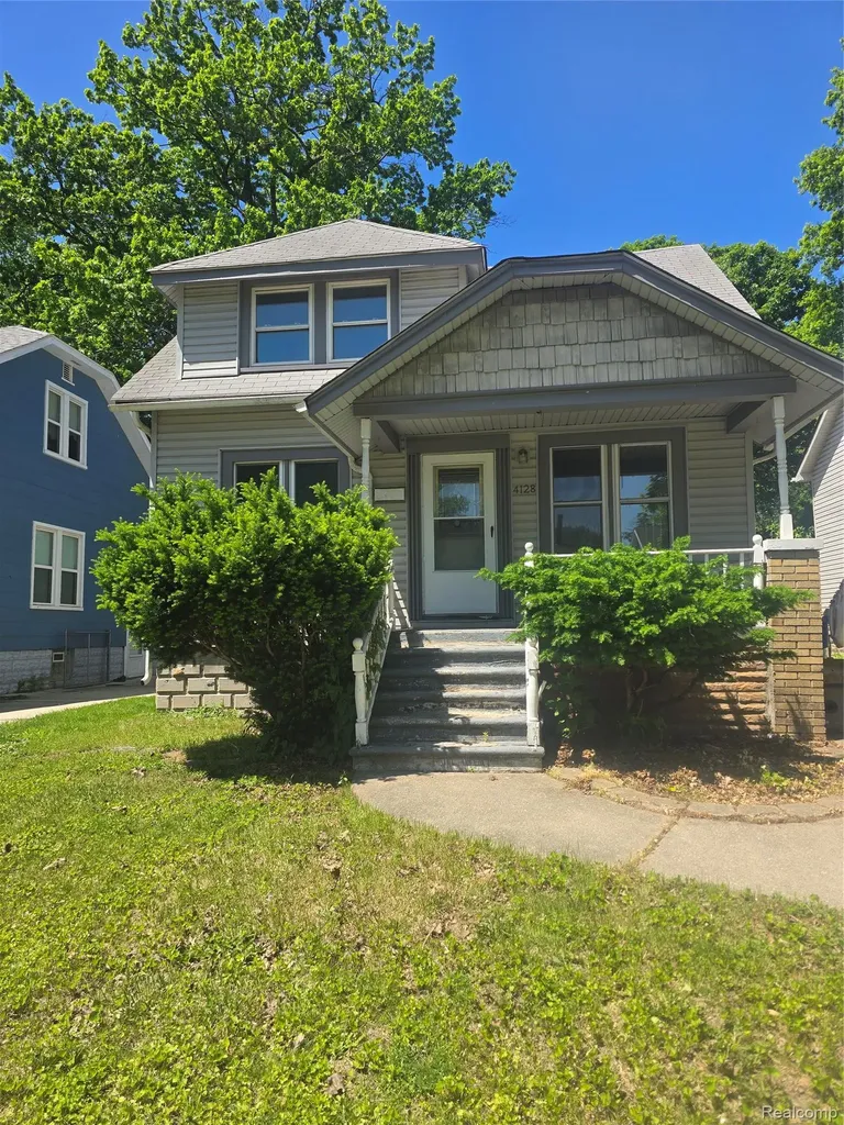 4128 Huron Dearborn Heights City MI 48125