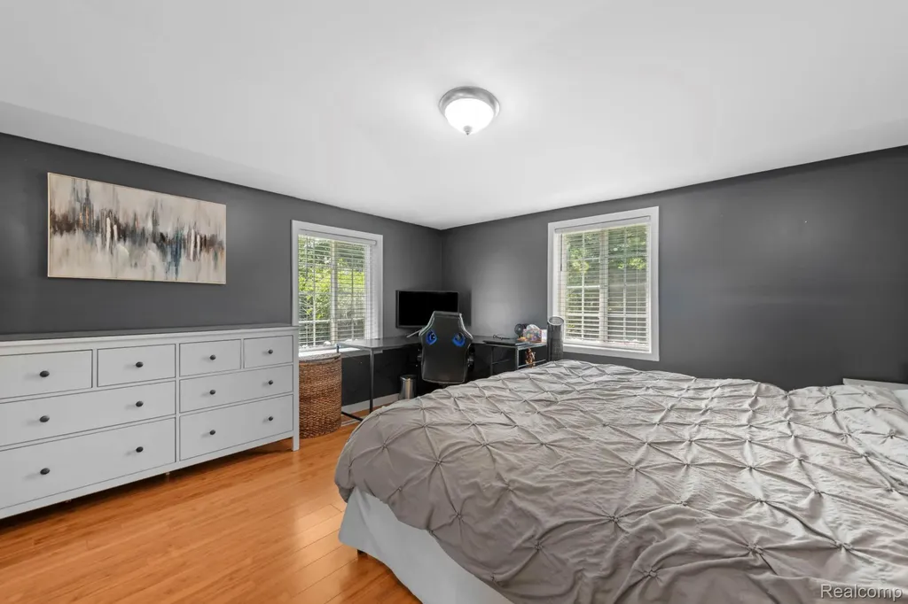 1570 Tamson Street West Bloomfield Charter Township MI 48324