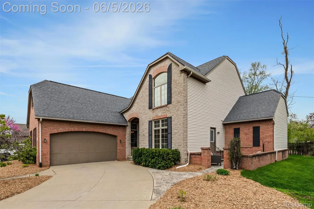 110 Singh Boulevard South Lyon City MI 48178