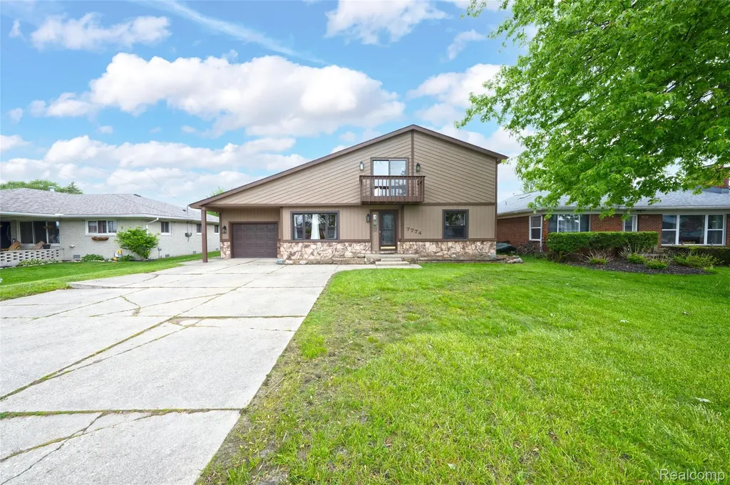 7774 Colony Drive Clay Township MI 48001