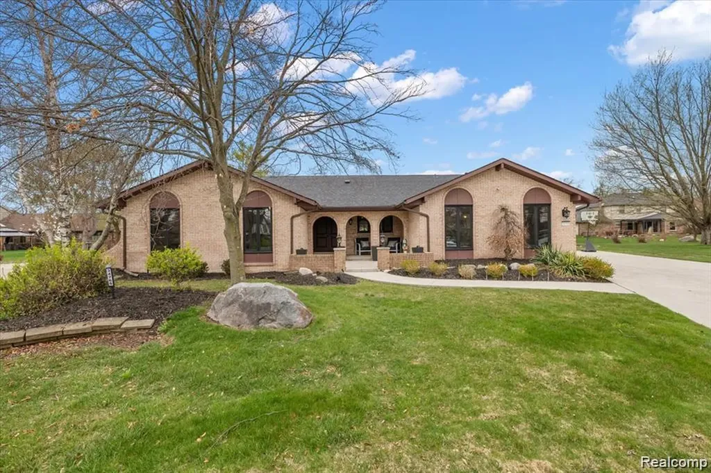 34765 Northland Drive Livonia City MI 48152