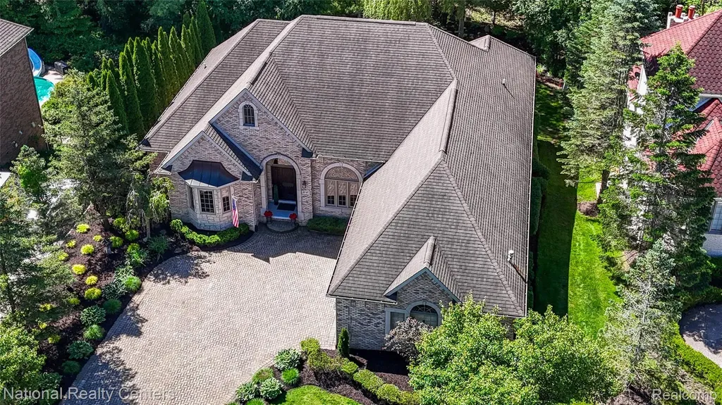 32407 Maria Court Livonia City MI 48152