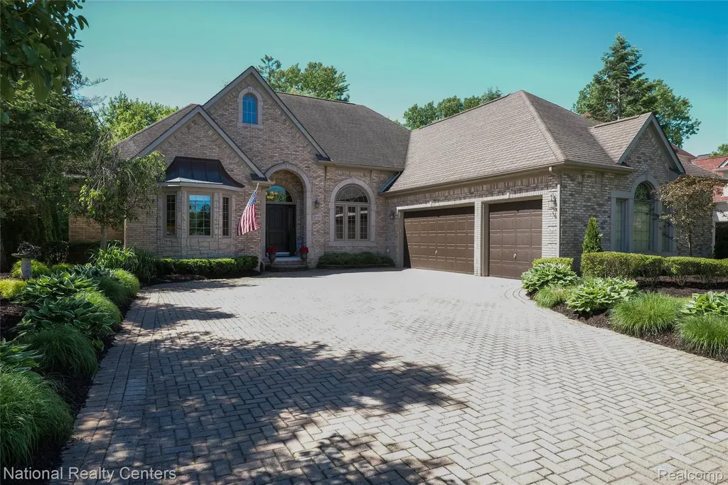 32407 Maria Court Livonia City MI 48152