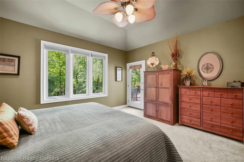32407 Maria Court Livonia City MI 48152