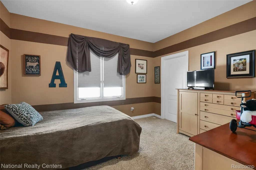 32407 Maria Court Livonia City MI 48152