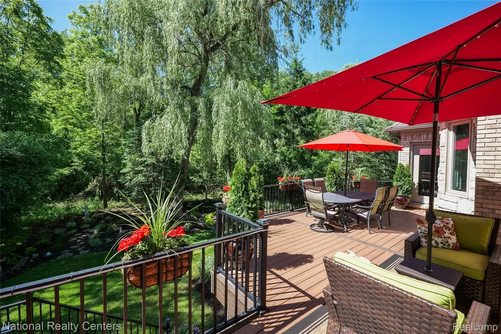 32407 Maria Court Livonia City MI 48152