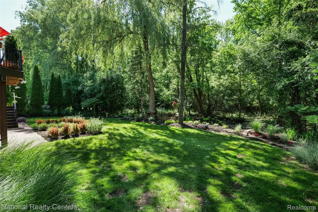 32407 Maria Court Livonia City MI 48152