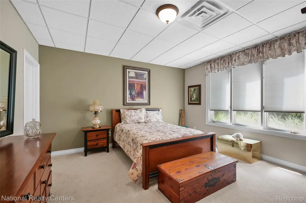 32407 Maria Court Livonia City MI 48152