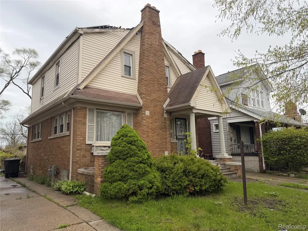 2916 Dickerson Street Detroit City MI 48215
