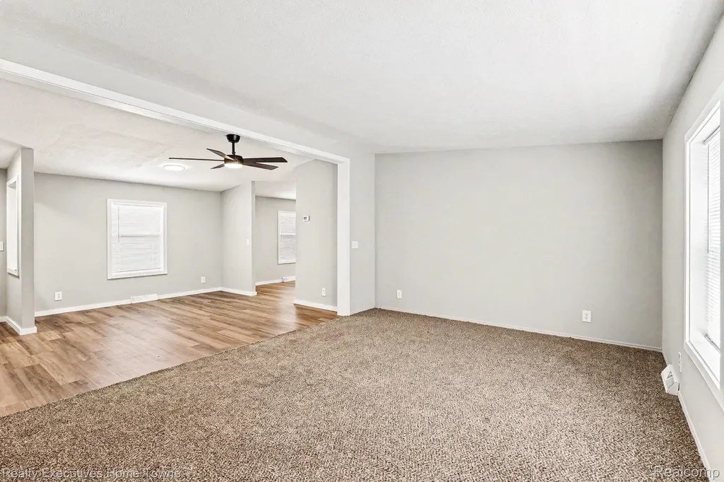 45822 Bonaventure Drive Macomb Township MI 48044