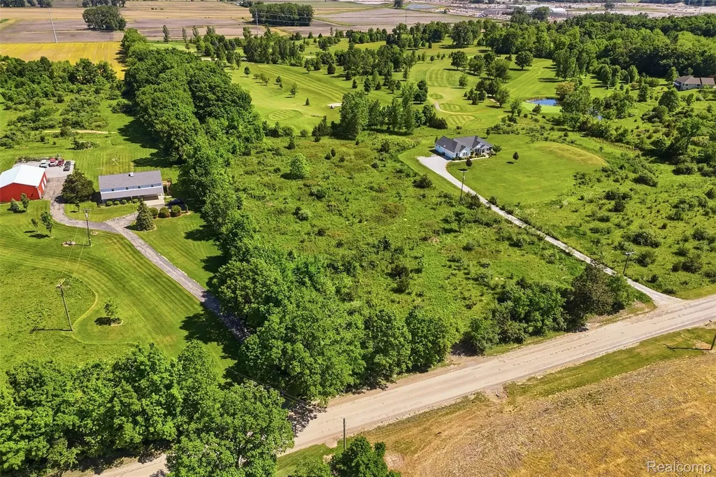 9058 Willow Road Bridgewater Township MI 48176