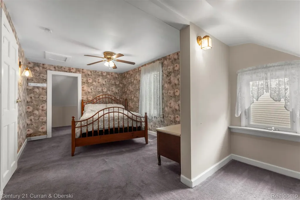 22529 Cherry Hill Street Dearborn City MI 48124