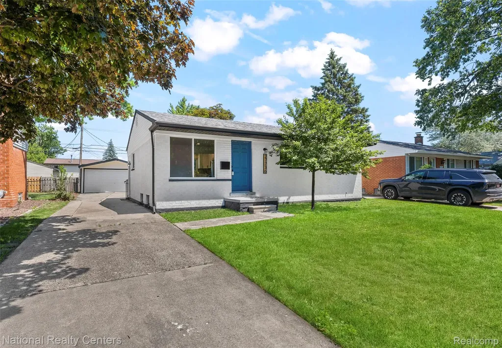 27736 Osmun Street Madison Heights City MI 48071