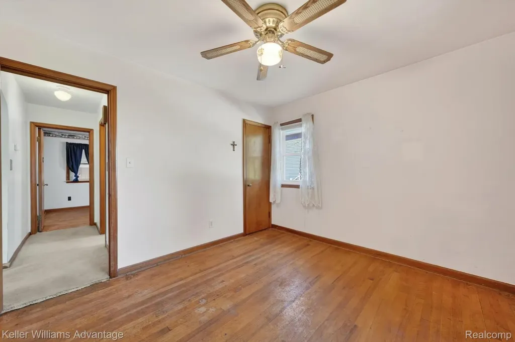 1135 Chestnut Street Wyandotte City MI 48192