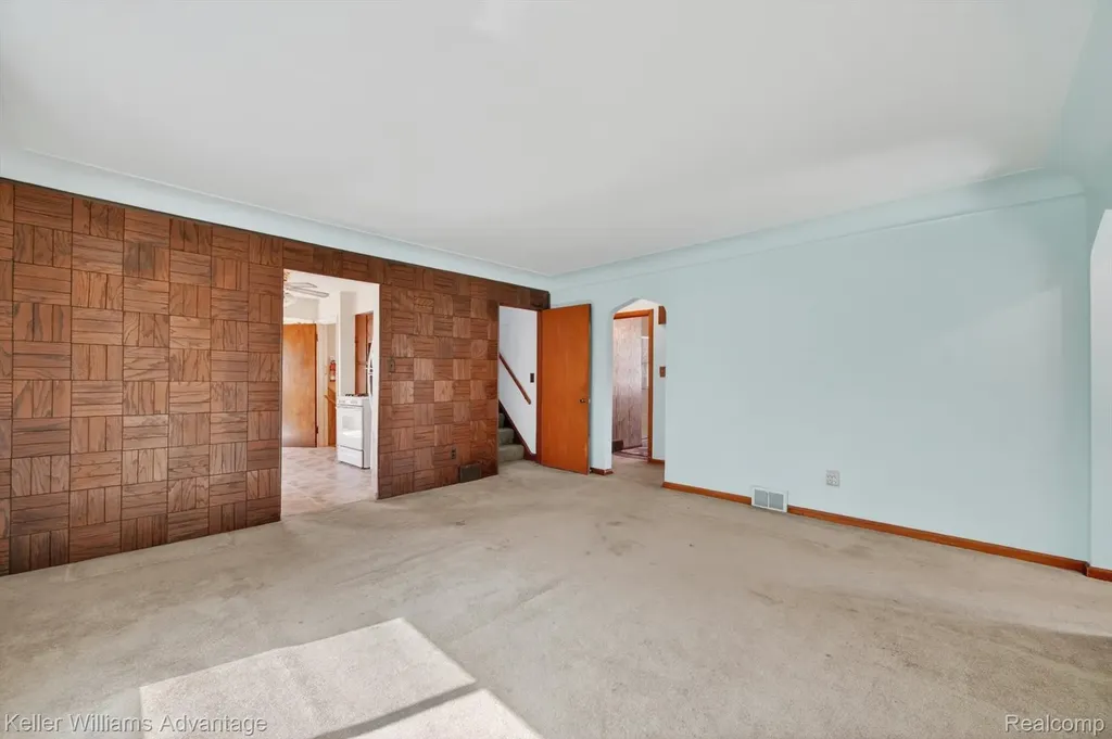 1135 Chestnut Street Wyandotte City MI 48192