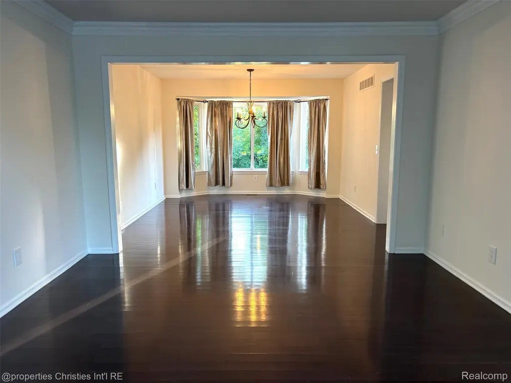 2892 Mystic Drive Pittsfield Charter Township MI 48103