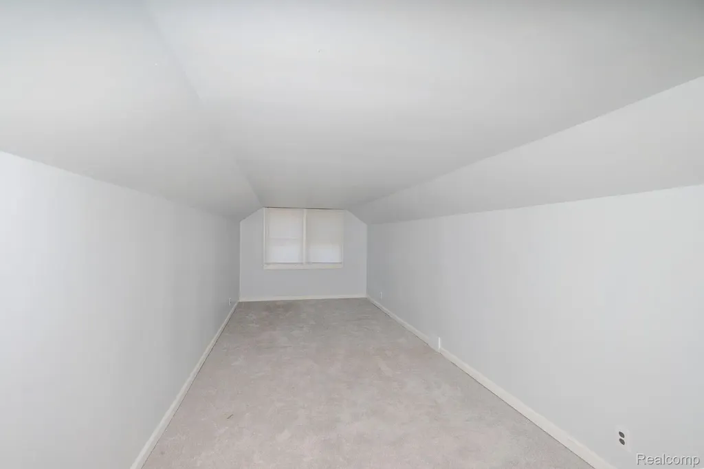 6361 Floyd Street Detroit City MI 48210