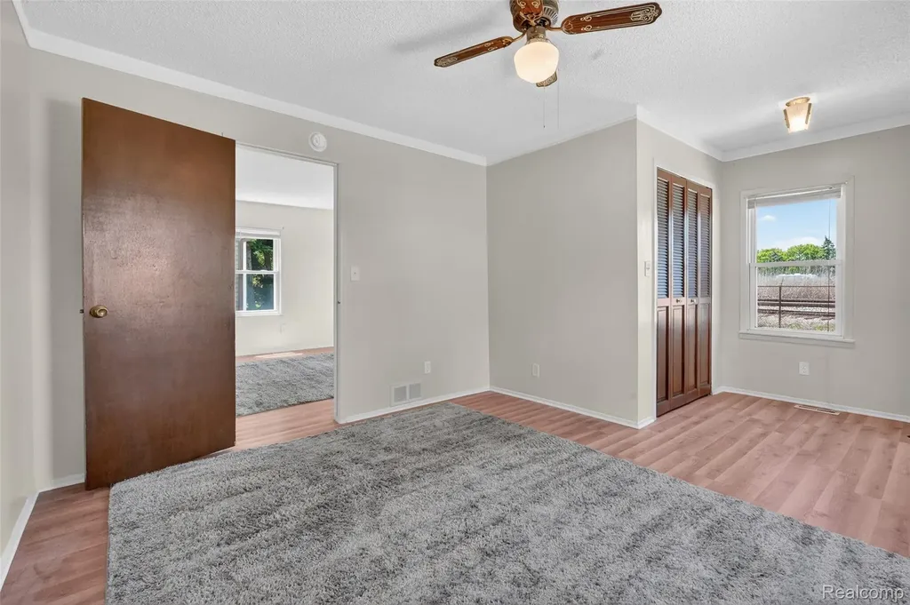 2421 5th Street Trenton City MI 48183