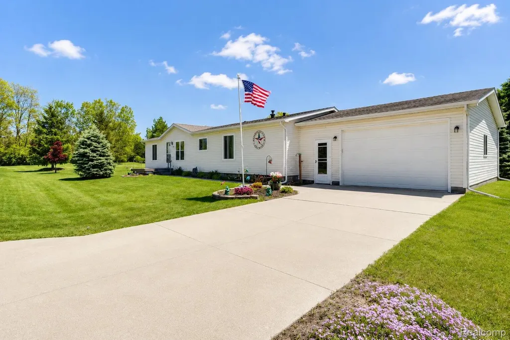 2354 Brent Street Buel Township MI 48422