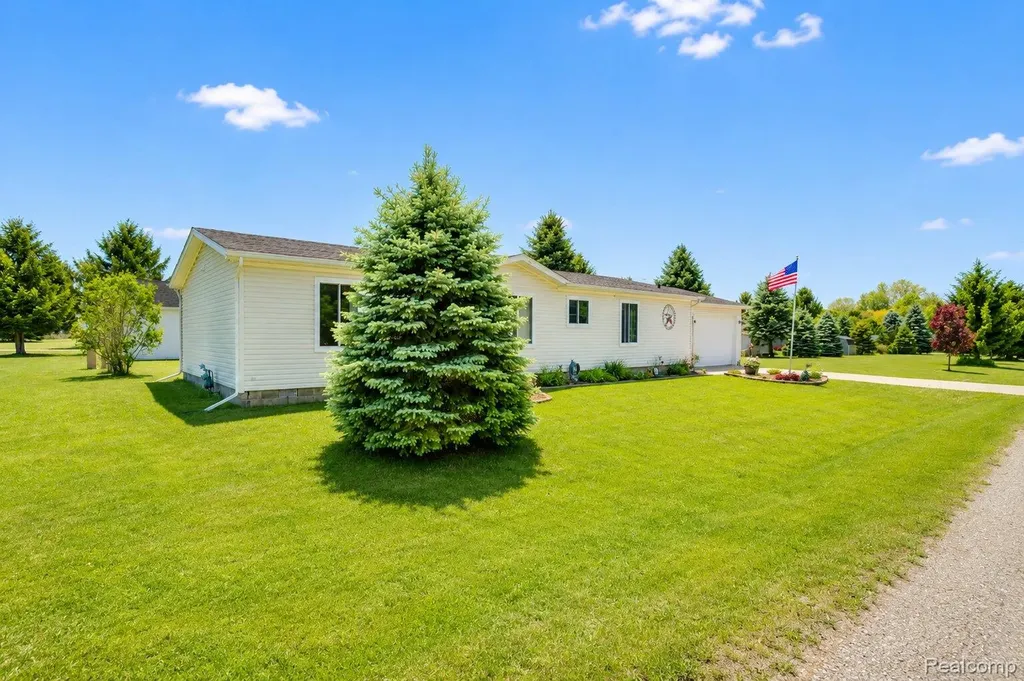 2354 Brent Street Buel Township MI 48422