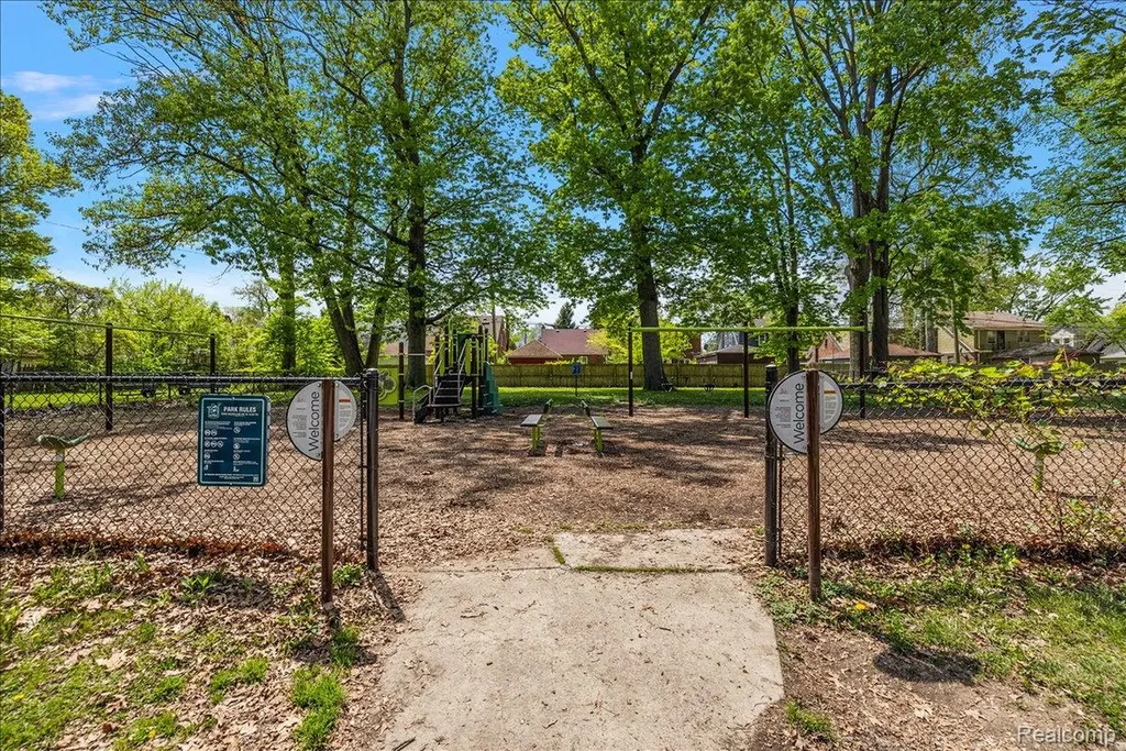 4657 Courville Street Detroit City MI 48224