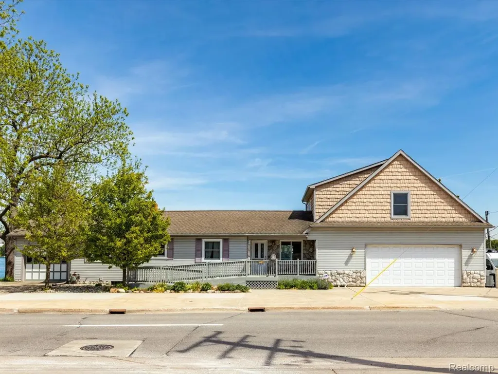 4016 Military Street Port Huron City MI 48060