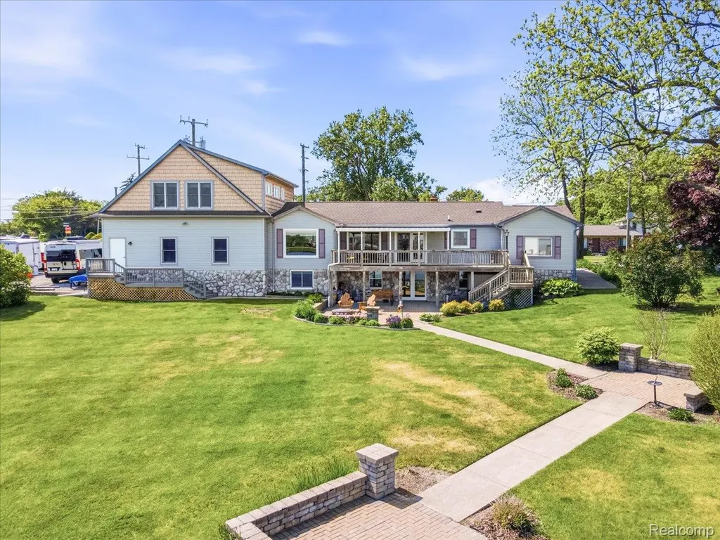 4016 Military Street Port Huron City MI 48060