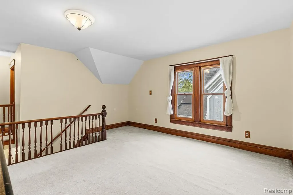 305 N Almont Avenue Imlay City City MI 48444