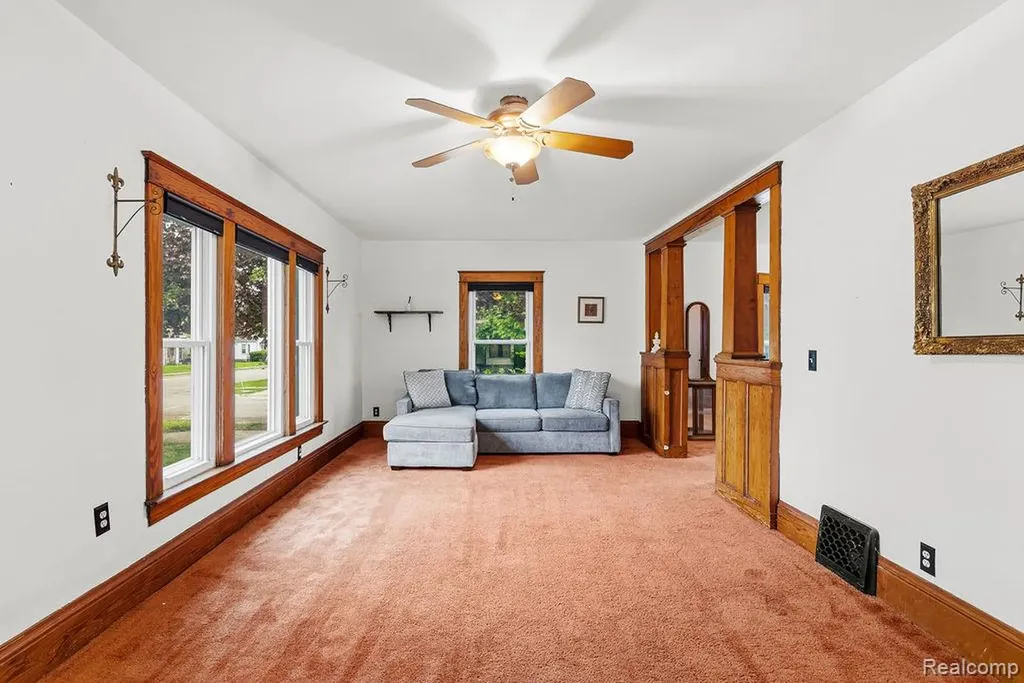305 N Almont Avenue Imlay City City MI 48444